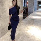 Temperament Sexy Oblique Shoulder Short-Sleeved Dress Women Summer Slime Shoulder Dress Body Body Pocketed Ass Skirt