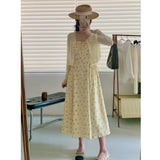 Summer Seaside Holiday Tide 2025 New Summer French High-End Feel Beautiful Temperament Floral Sling Dress Woman