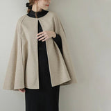 2026 This Coated Woman In Autumn Wears A Nei Shawl Girl
