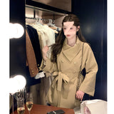 2025 High Wisdom Thousand Gold Feeling With The Belt Of The Long Wind Coat Tat Ika In The Waist Of The Woman's Huge Look Long Coat Autumn