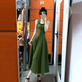 2025 New French Retro Green Hanging Neck Sling Dress Women Summer High-End Temperament Waist Dress