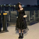 Gentle Wind Black Fried Street Dress Women 2025 Autumn And Winter New Long Sleeves To Close The Waist Thin Net Grankin Floral Skirt