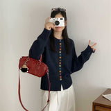 KANING Design Single Rehearsal Buckle Knitted Cardigan Women 2026 Autumn New High-End Sense Age-Retro-Altying Sweater Outside