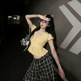 Fashion Sexy Hottie Temperament V-Neck Short-Sleeved T-Shirt Girl Spring And Autumn New Slimming Inner Lace Splicing Top