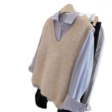 KANING Gray V-Neck Knitted Vest Women 2026 Autumn New Vest Folded With Horse Clip Loose Outer Wear