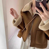 European High-End Fur Lamb Coat Women 2026 Autumn And Winter New Collar Locomotive Jacket Jacket Top