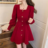 In The Escape Of The Princess Long Sleeve Dress Women Autumn And Winter New Dress Showing Thin Temperament A Word Small Black Dress Button Design