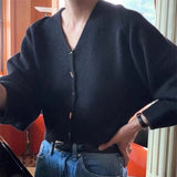 KANING French Solid Color V-Neck Knitted Cardigan Women 2026 Early Autumn Wearing A New Design Sweater Outside The Female