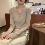 KANING French Simple Design Feel Solid Color Bottoming Knitted Women 2026 Autumn New V-Neck Sweater Bottom