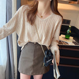 2026 Knitted Women's Thin Bottom Shirt With Loose Gas Sweater Long-Sleeved Top New Design Sense