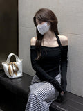 2026 Word Shoulder Hanging Neck Long-Sleeved T-Shirt Woman Autumn New Hot Girl With A Short Bottom Shirt Top