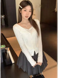 Unique Collar Long-Sleeved T-Shirt Women's Fake Two Wooden Ear Buckle Blouse Early And Autumn Wearing V-Neck Bottom Shirt