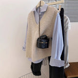 KANING Gray V-Neck Knitted Vest Women 2026 Autumn New Vest Folded With Horse Clip Loose Outer Wear