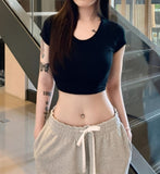 Ins Hottie Sexy Umbilly Short Pure Color T-Shirt Girl New Slim Slim Net Want U Collar Bottom Top Woman T-Tide